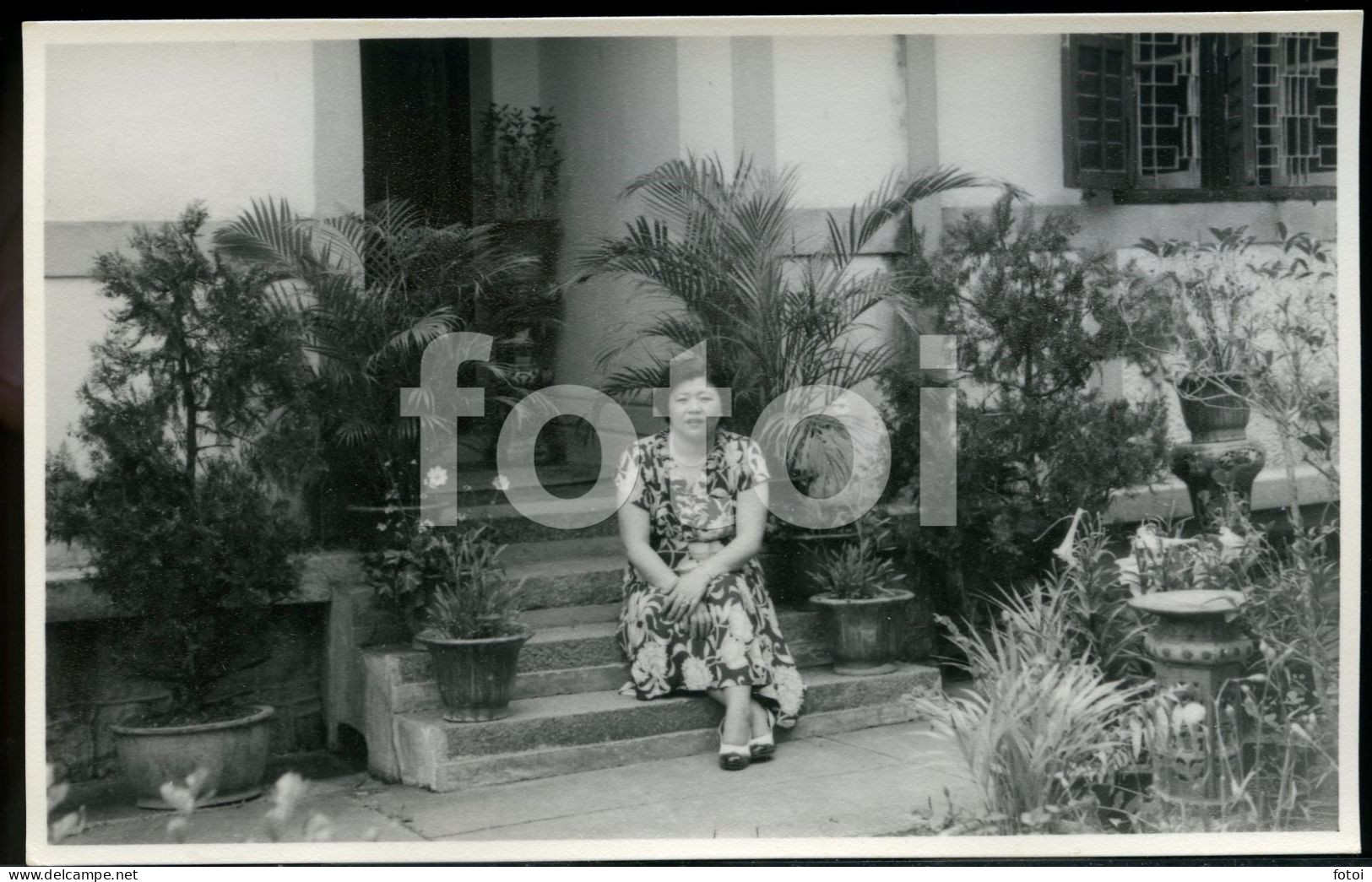 1953 ORIGINAL AMATEUR PHOTO FOTO WOMAN HOUSE MACAU MACAO CHINA - Macao