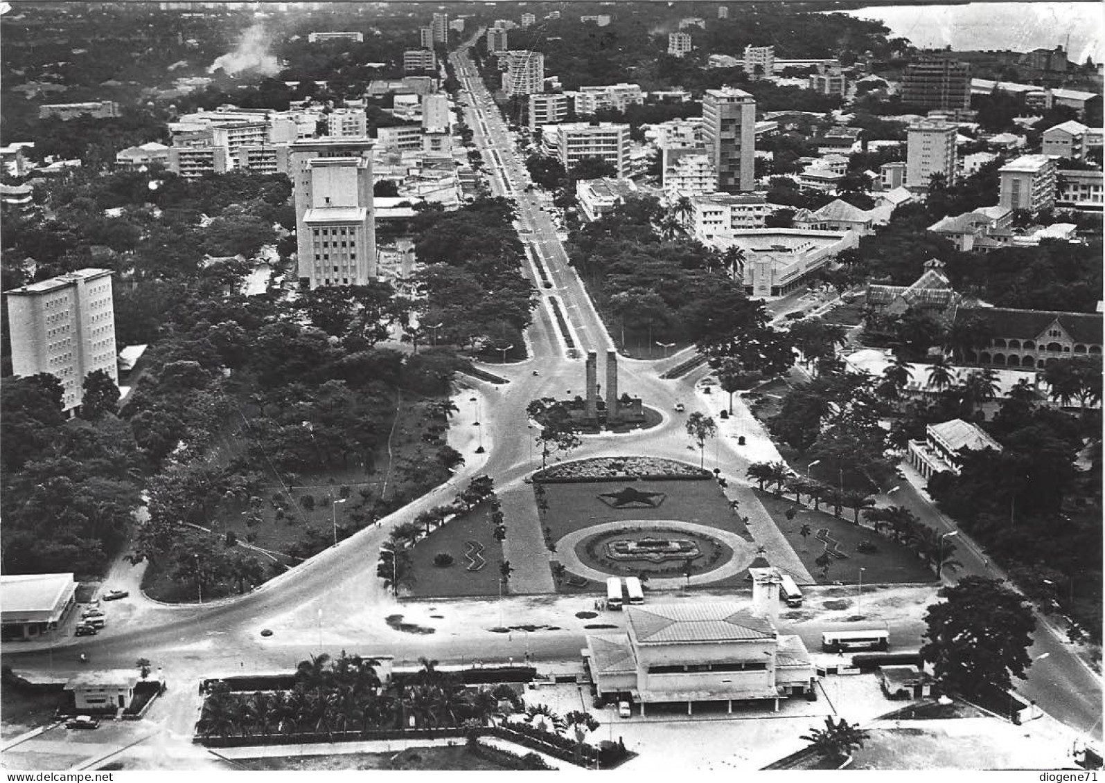 Leopoldville Perspective Du Boulevard Albert 1er Vue De La Gare 1963 GF Aérien - Kinshasa - Leopoldville