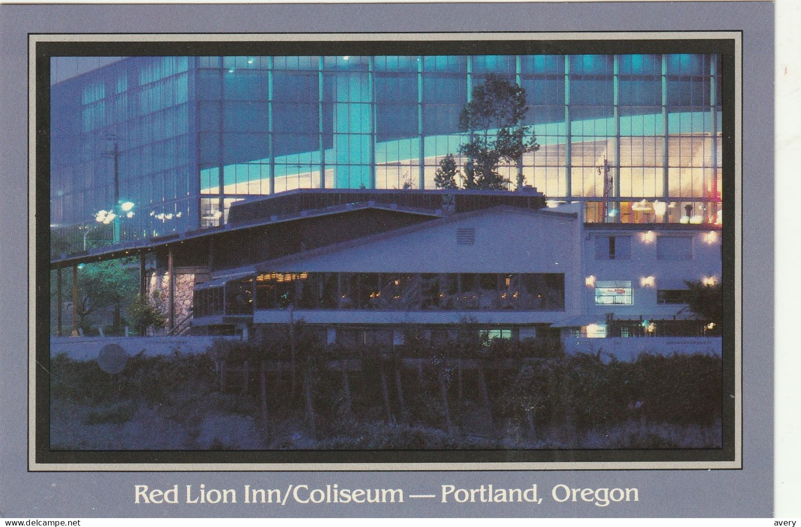 Red Lion Inn/Coliseum - Portland, Oregon  Located On The Willamette River Adjacent To Portland's Memorial Coliseum - Portland