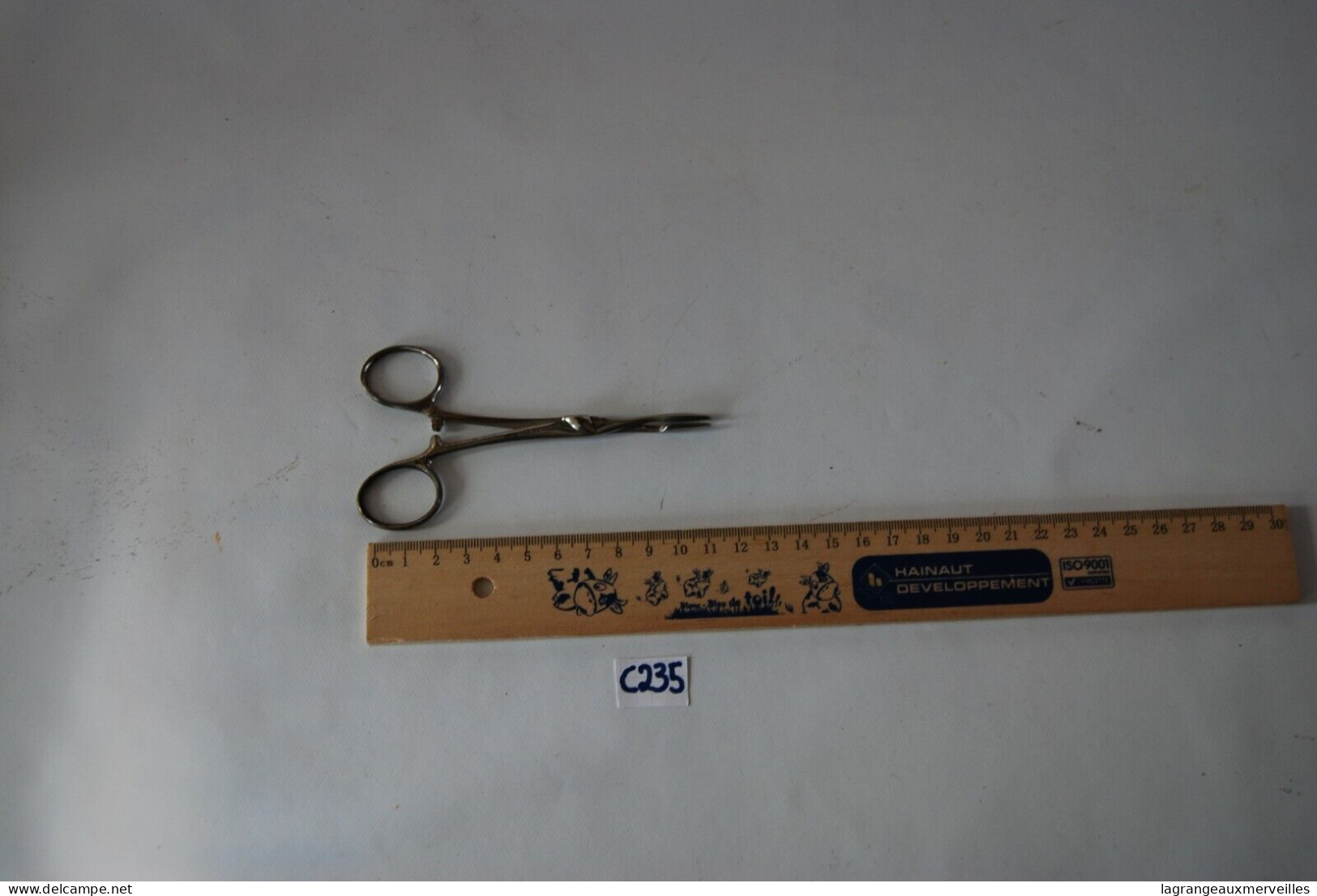 C235 Instruments De Docteur - Sciences Médicales - Chirurgie - Antic - Medical & Dental Equipment