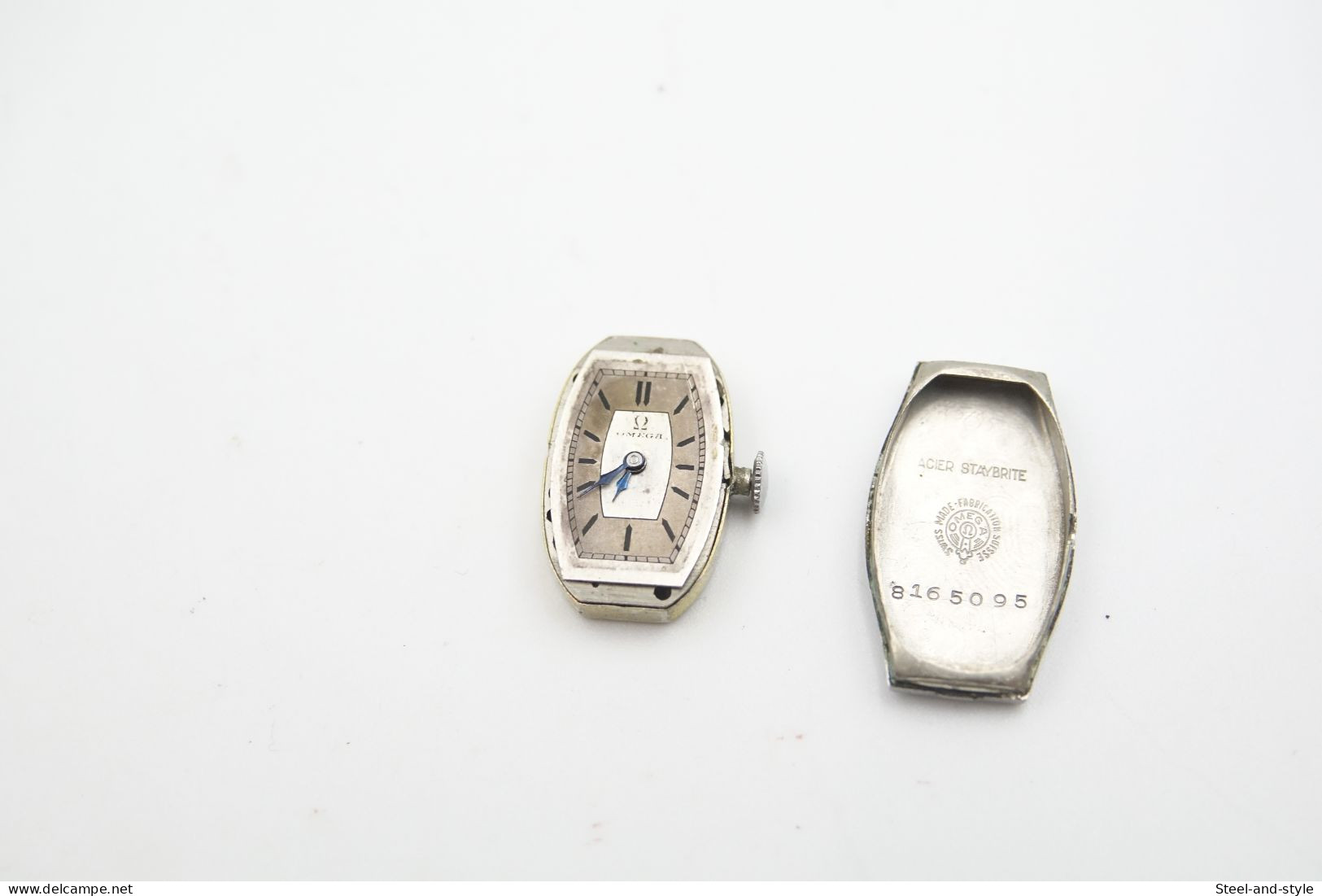 watches : OMEGA TONNEAU CUSHION TANK LADIES MECHANICAL Ref. 8165095 -  1930's - original - running - excelent - art deco