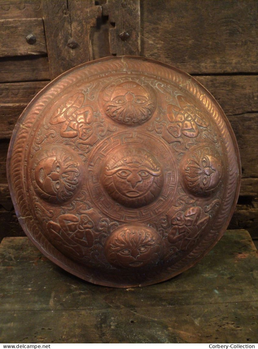 Ancien Bouclier Rondache Indo-Persan Dinanderie Cuivre Épais. Inde Indopersian Copper Shield - Oriental Art