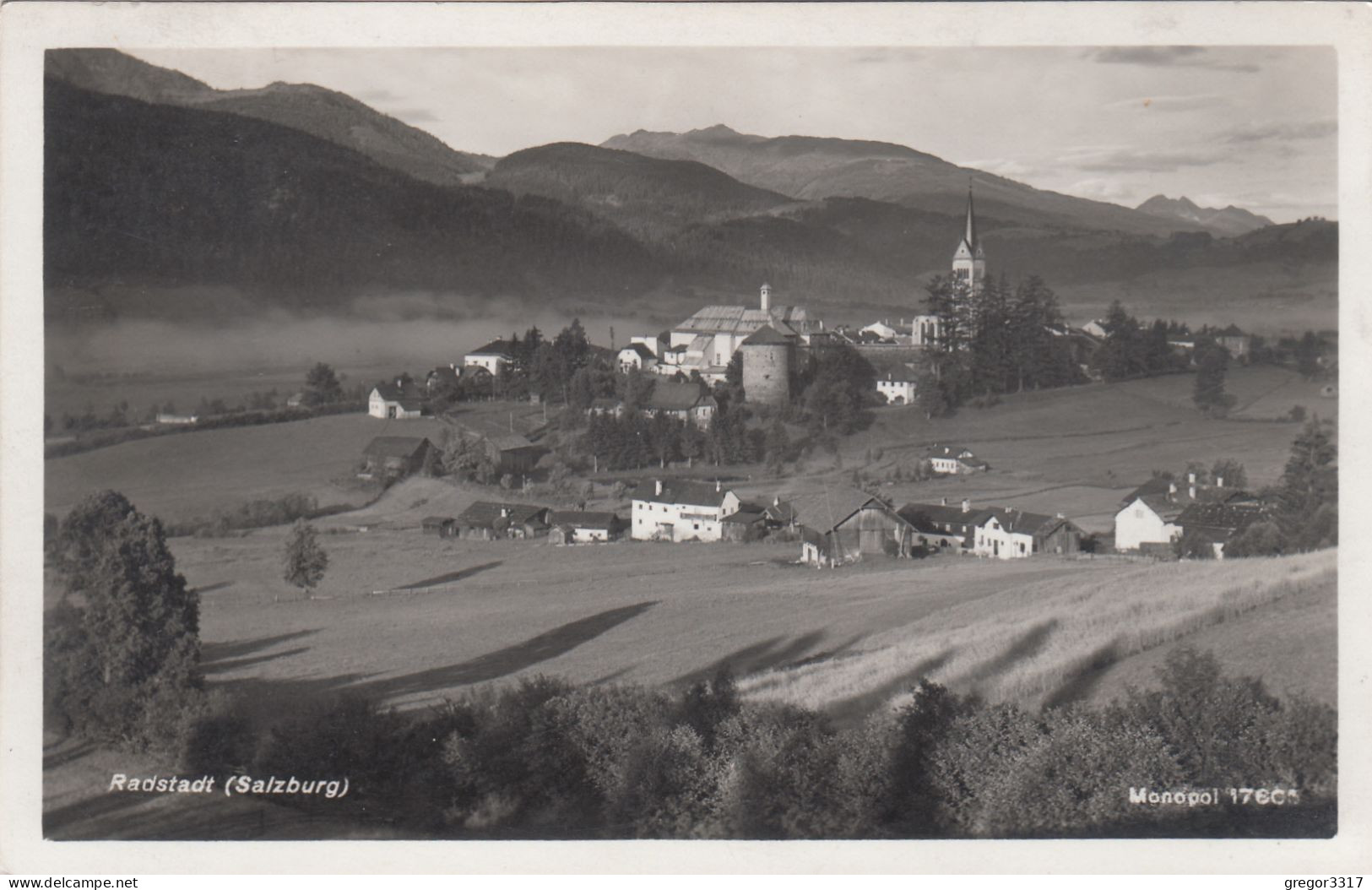 D8628) RADSTADT - Salzburg - Dünn Besiedelt - Einzige Häuser Gegen Kirche U. Turm ALT - Radstadt