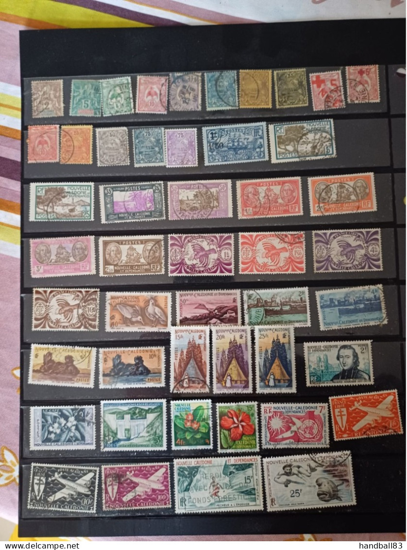 Nouvelle Caledonie Lot De  48 Timbres Oblitérés - Collezioni & Lotti