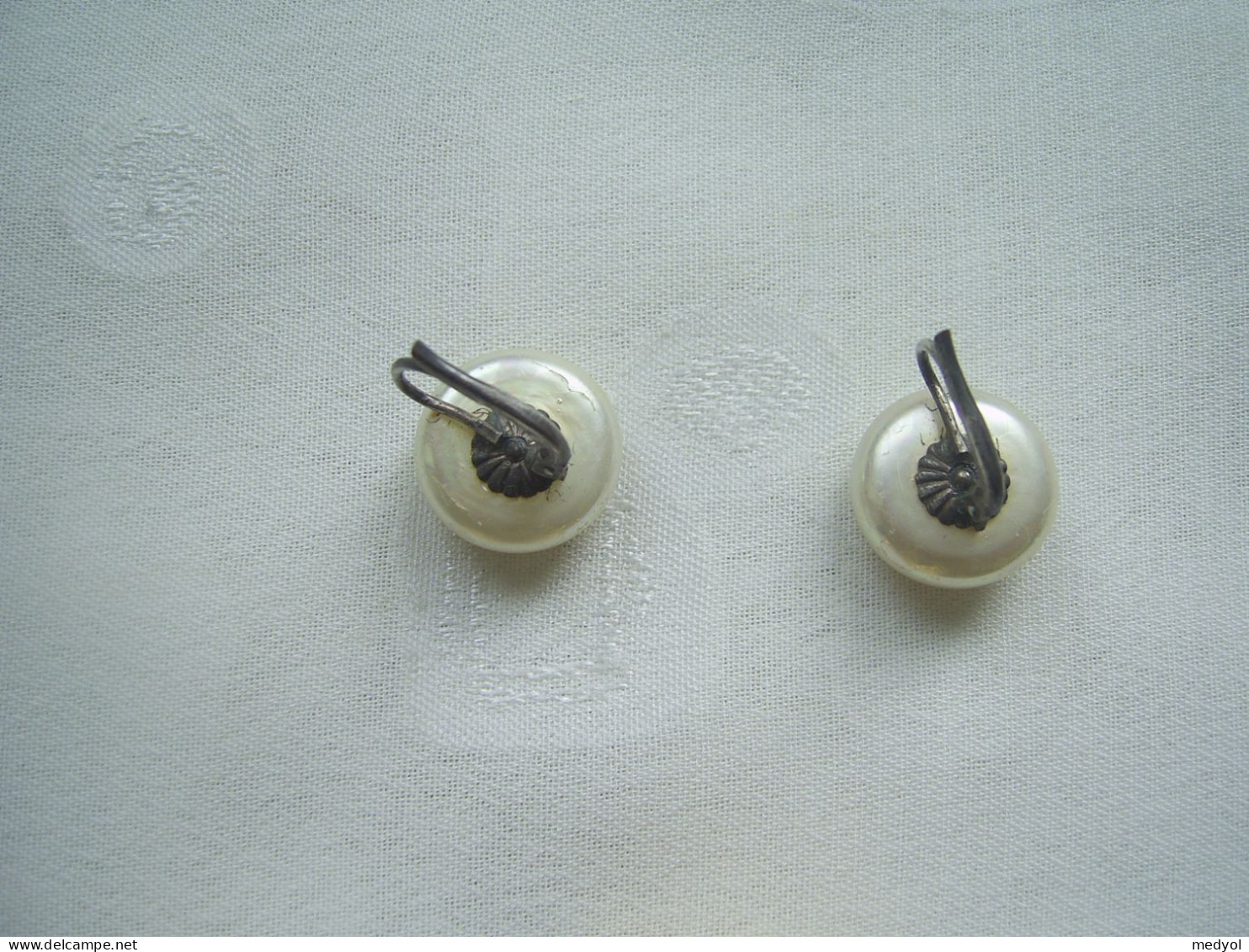 BOUCLES D'OREILLES ANCIENNES DORMEUSES - Earrings