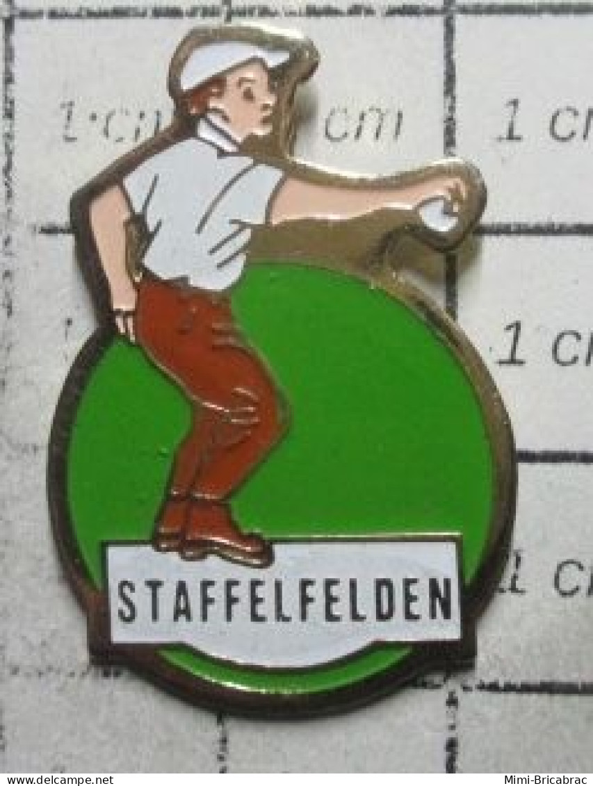 712E Pin's Pins / Beau Et Rare / SPORTS / CLUB PETANQUE ALSACE STAFFELFELDEN - Pétanque