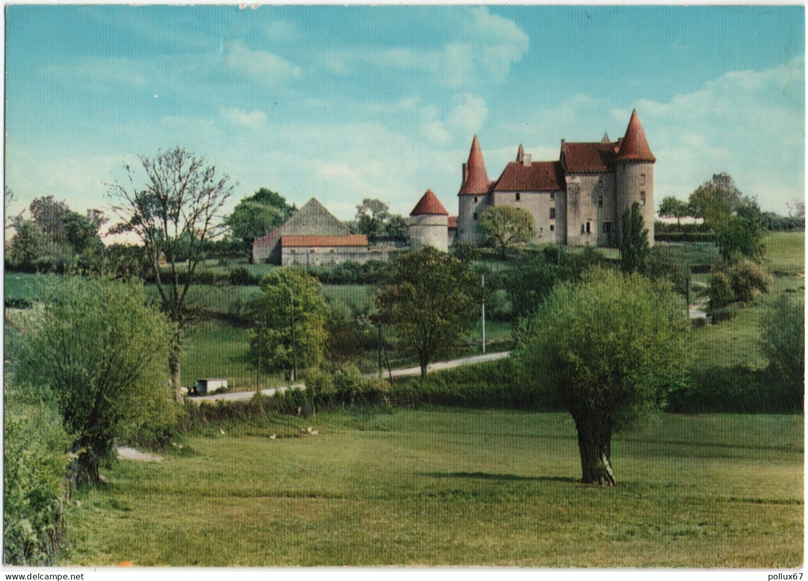 CPM DE GUEUGNON  (SAÔNE ET LOIRE)  CHÂTEAU DE CHASSY(XVe SIÈCLE) - Gueugnon