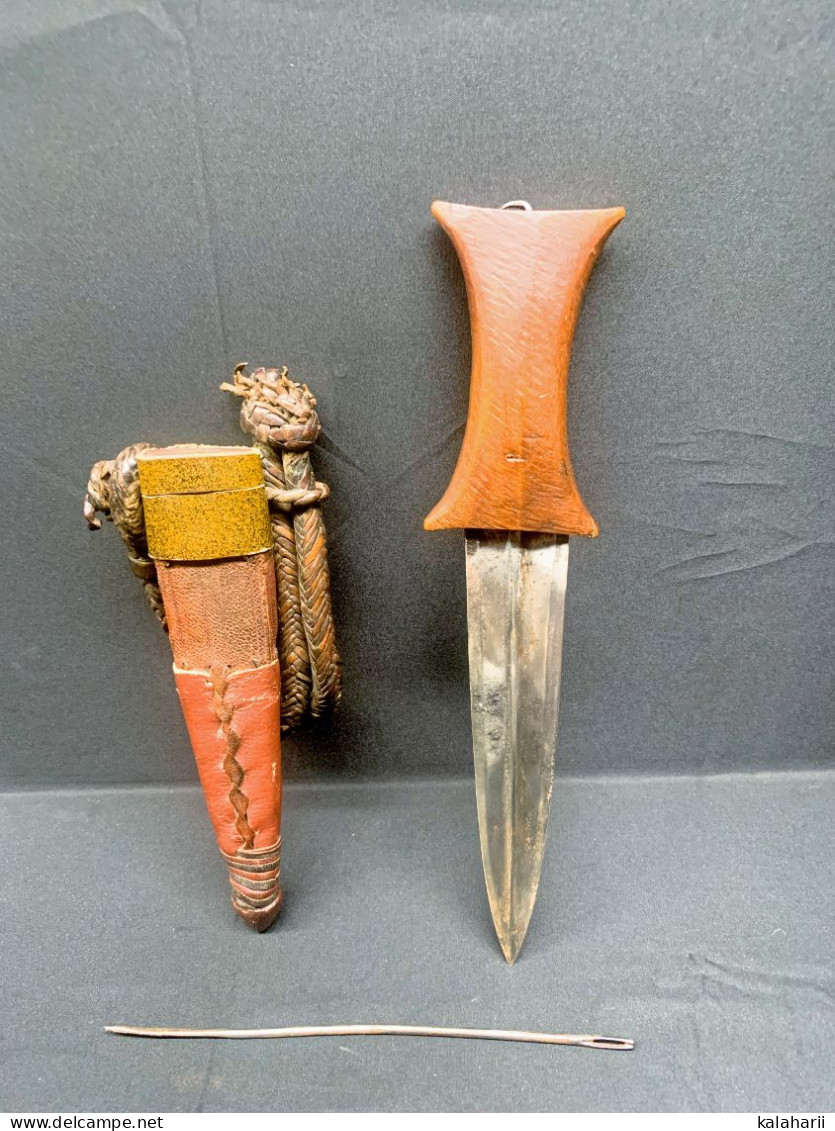 ANCIEN COUTEAU AFRICAIN SOUDANAIS NUBA FUR DES ANNEES 1900, MODELE PEU COURANT AVEC AIGUILLE - Armes Blanches