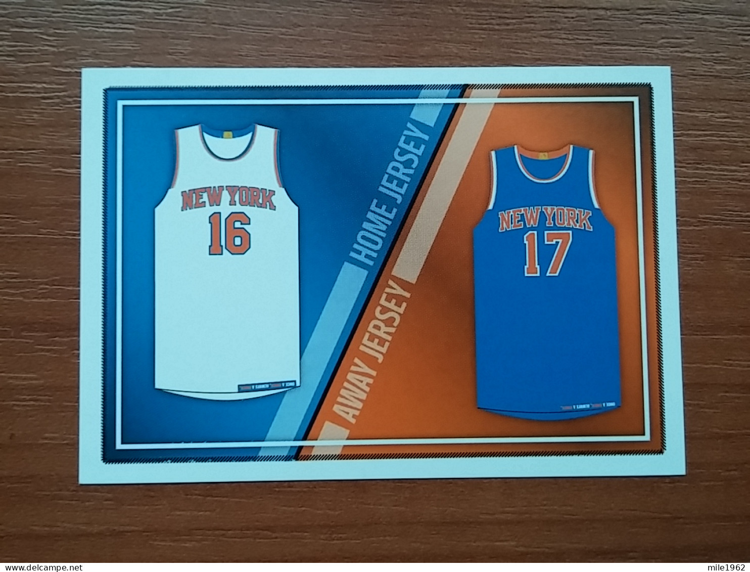 ST 45 - NBA Basketball 2016-2017, Sticker, Autocollant, PANINI, No 44 Home/Away Jerseys New York Knicks - Libros