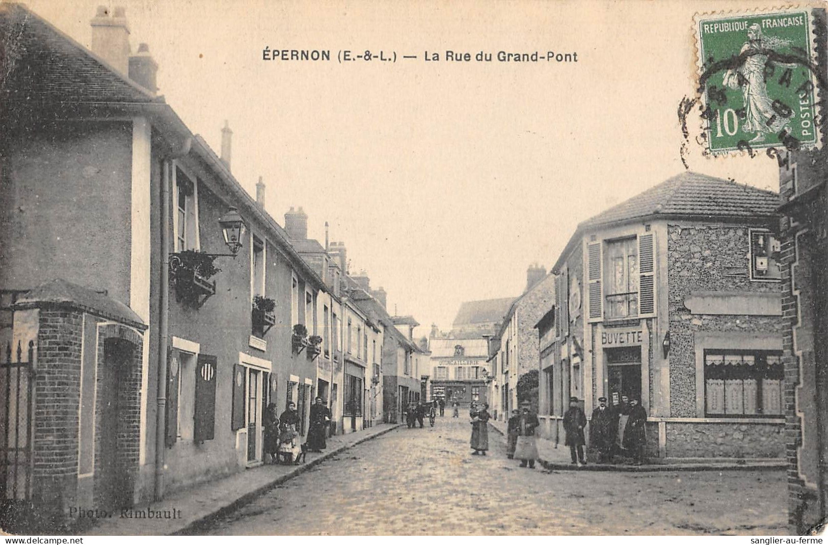 CPA 28 EPERNON / LA RUE DU GRAND PONT - Epernon