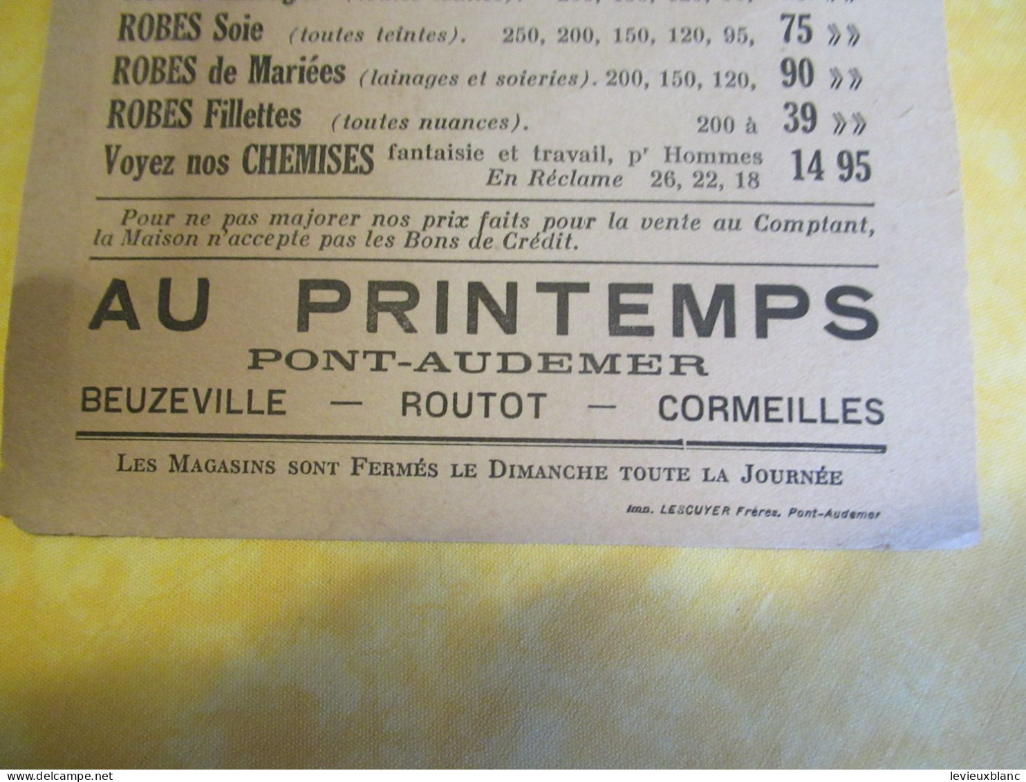 Buvard Ancien /Vêtement/Au PRINTEMPS Pont-Audemer, Beuzeville, Routot, Cormeilles/Nouveautés/ Vers 1920-1940     BUV704 - Textile & Vestimentaire