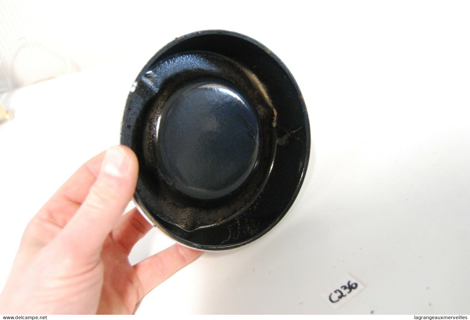 C236 Objet De Bistrot - Cendrier Carlberg - Métal - Ashtrays