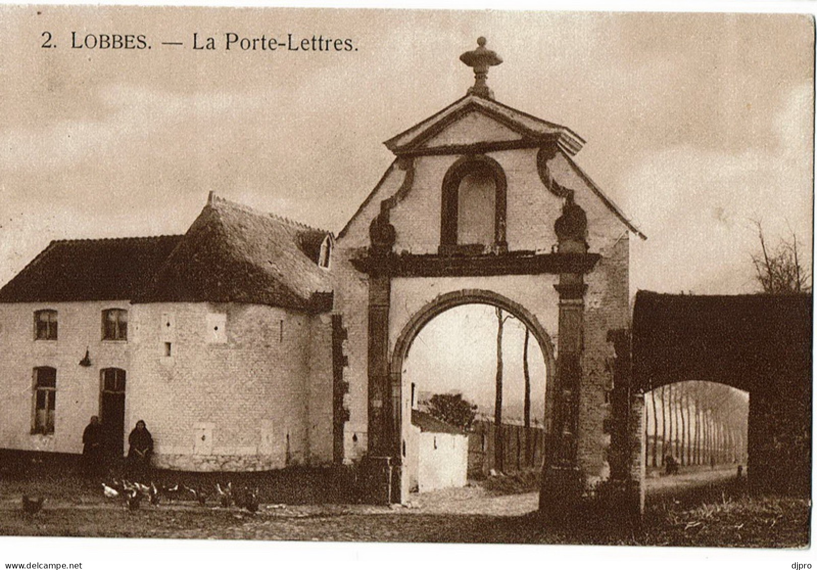 Lobbes 2 La Porte Lettres - Lobbes