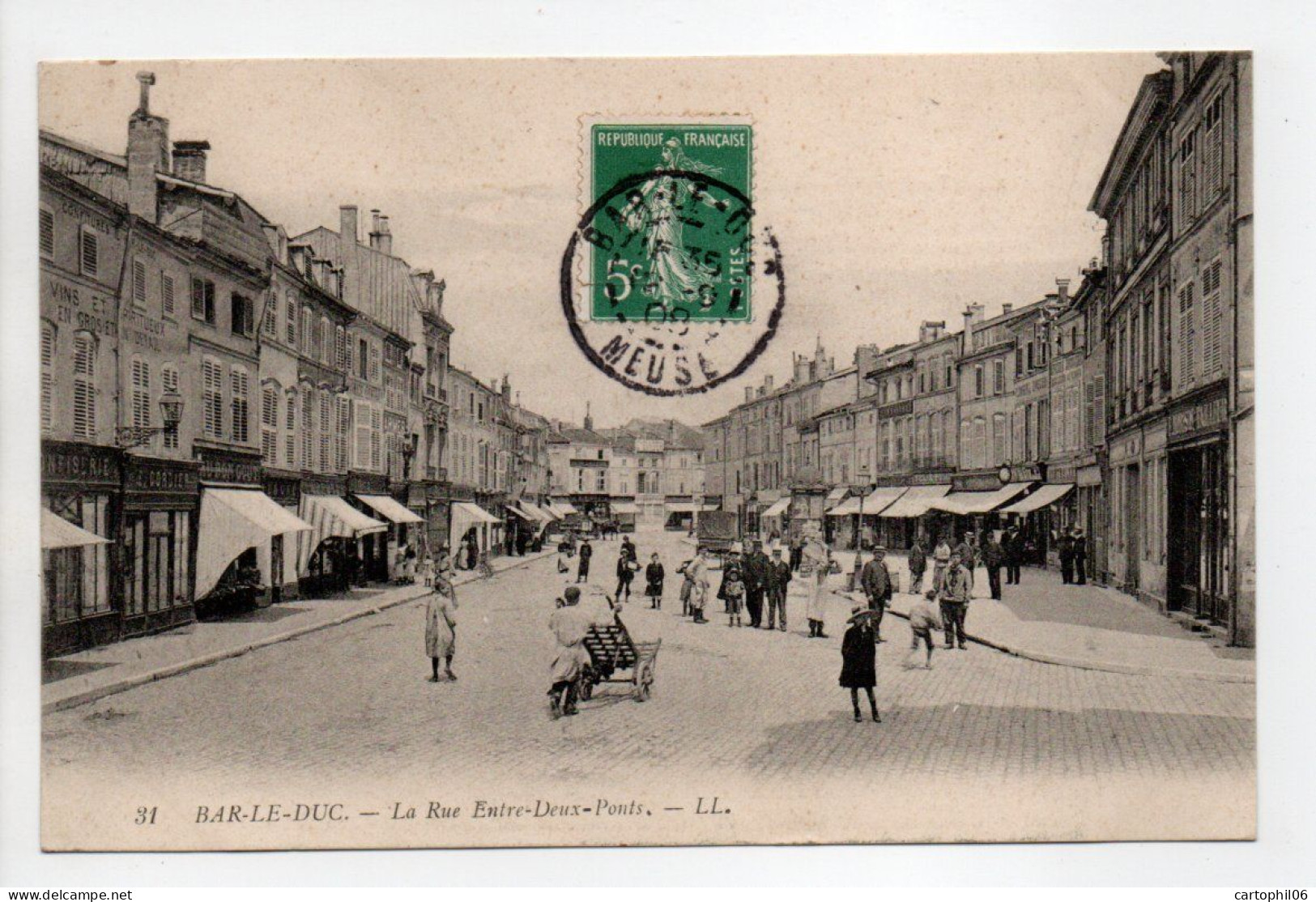 - CPA BAR-LE-DUC (55) - La Rue Entre-Deux-Ponts 1908 (belle Animation) - Editions Lévy N° 31 - - Bar Le Duc