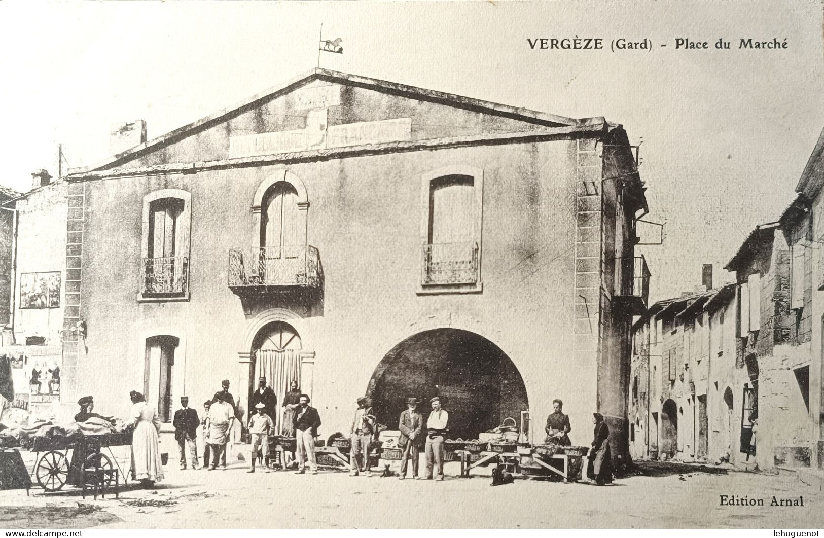 VERGEZE - Place Du Marché - Vergèze