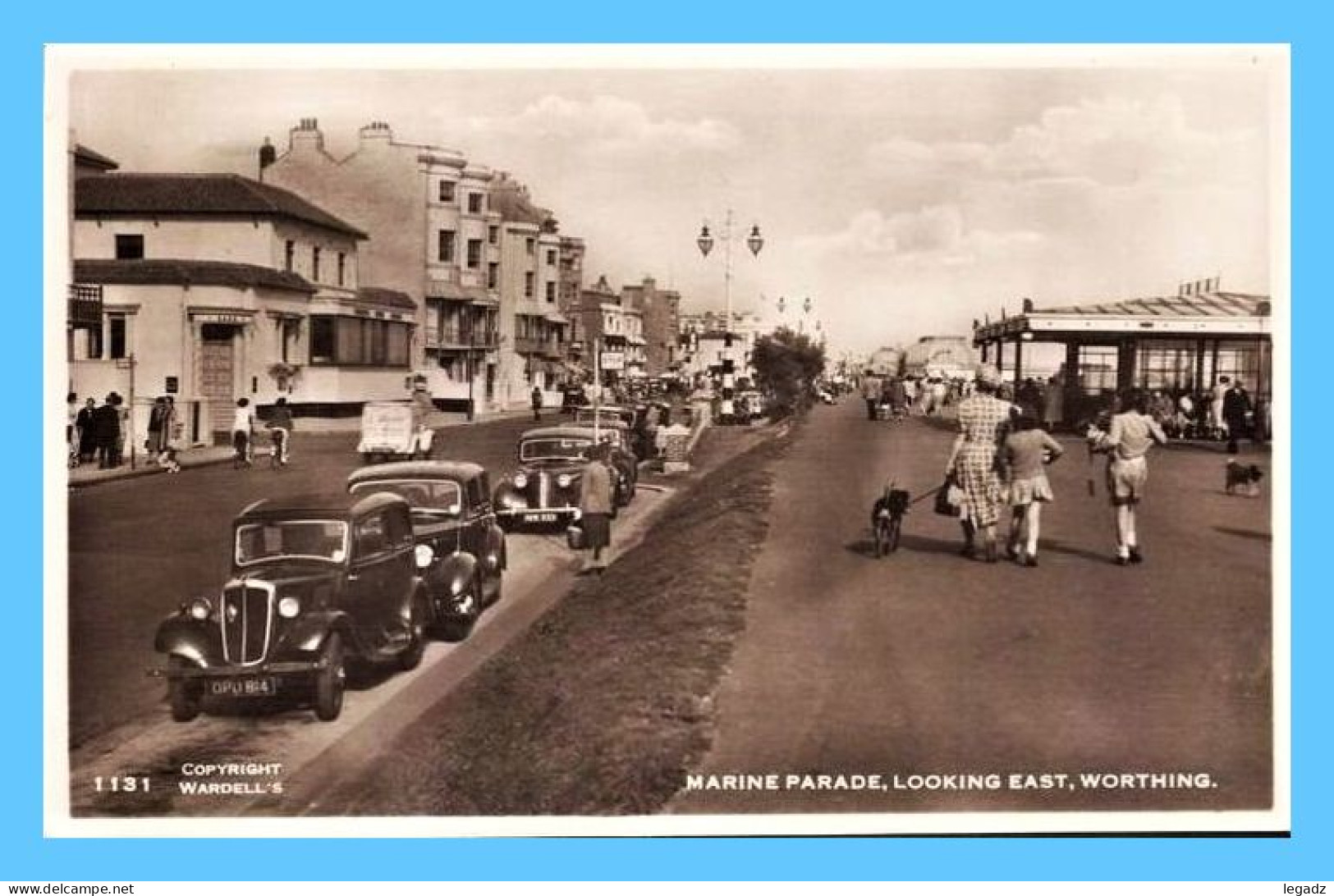 Real Photo Postcard - Worthing (Sussex) - 1131. Marine Parade - Motorcars In The Street. - Worthing