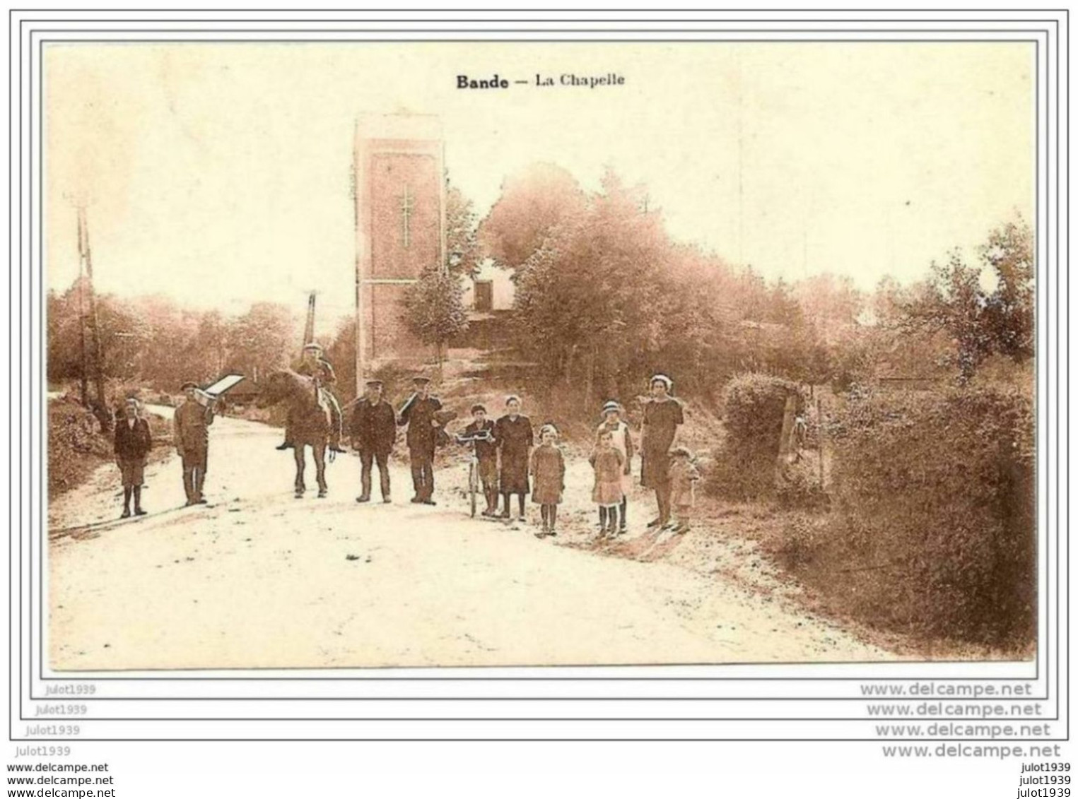 Julot1939 ...   BANDE ..--  La Chapelle . Vers SAINT - MARD ??  . Voir Verso . - Nassogne