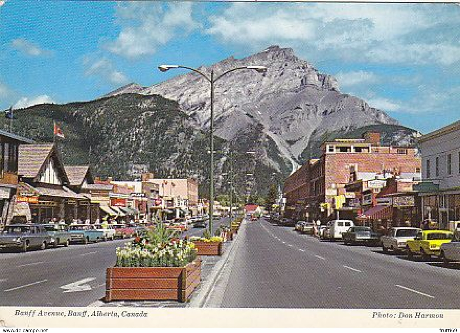AK 181329 CANADA - Alberta - Banff - Banff Avenue - Banff