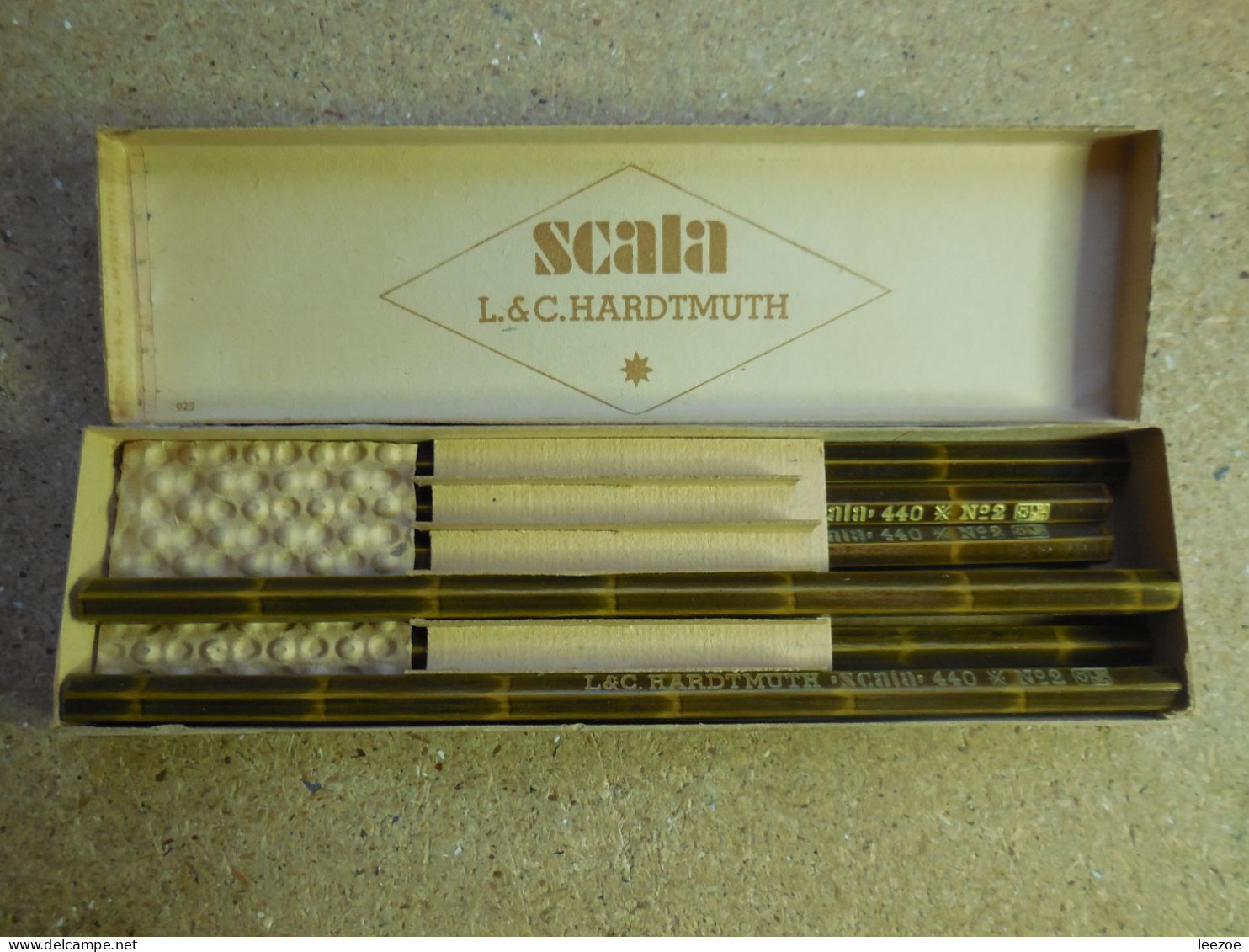 Crayons  L. & C. HARDMUTH SCALA 440 N°2 Avec Boite...........2B - Schreibgerät