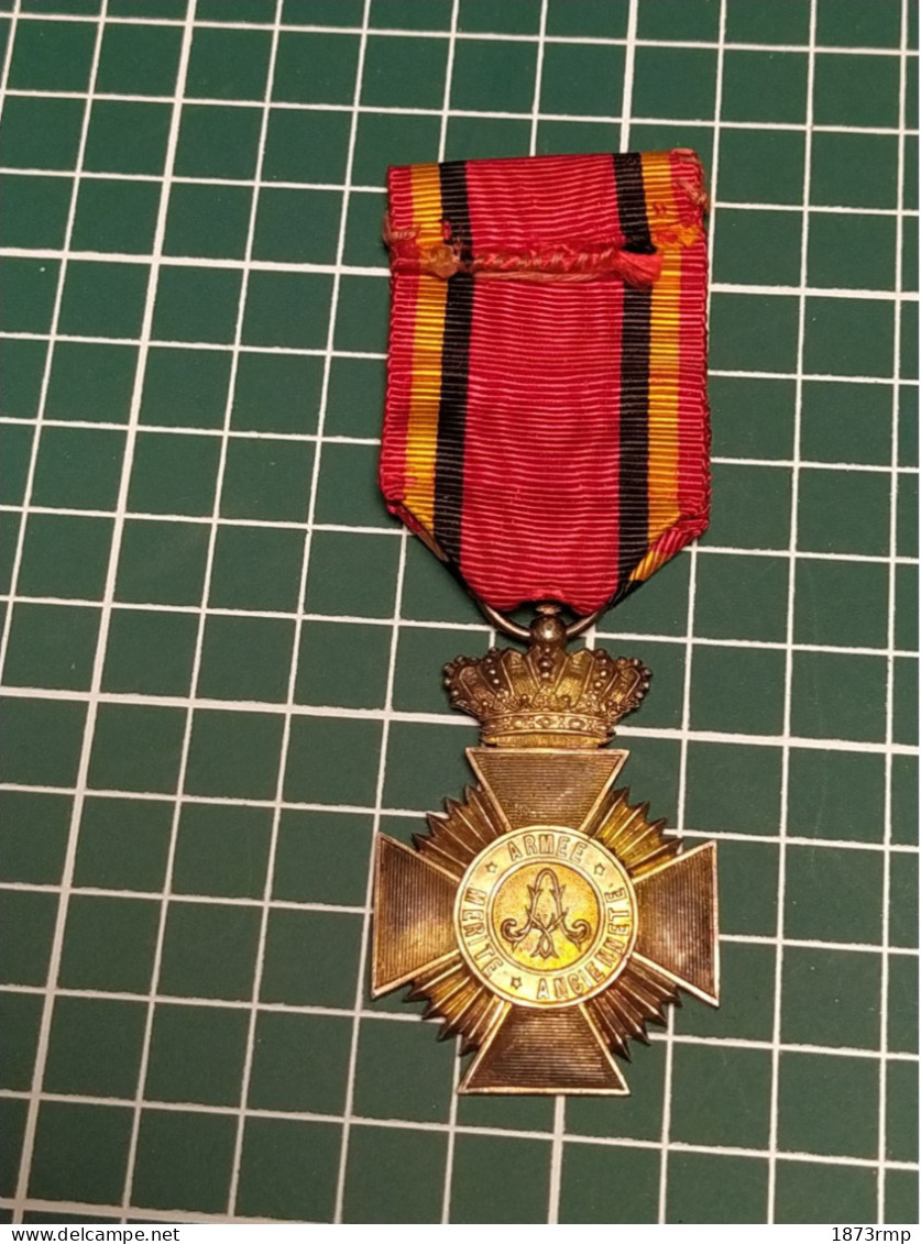 MEDAILLE DECORATION MILITAIRE POUR SERVICE EXEPTIONNEL OU ACTE DE COURAGE, BELGIQUE AVANT 1951 - Belgique