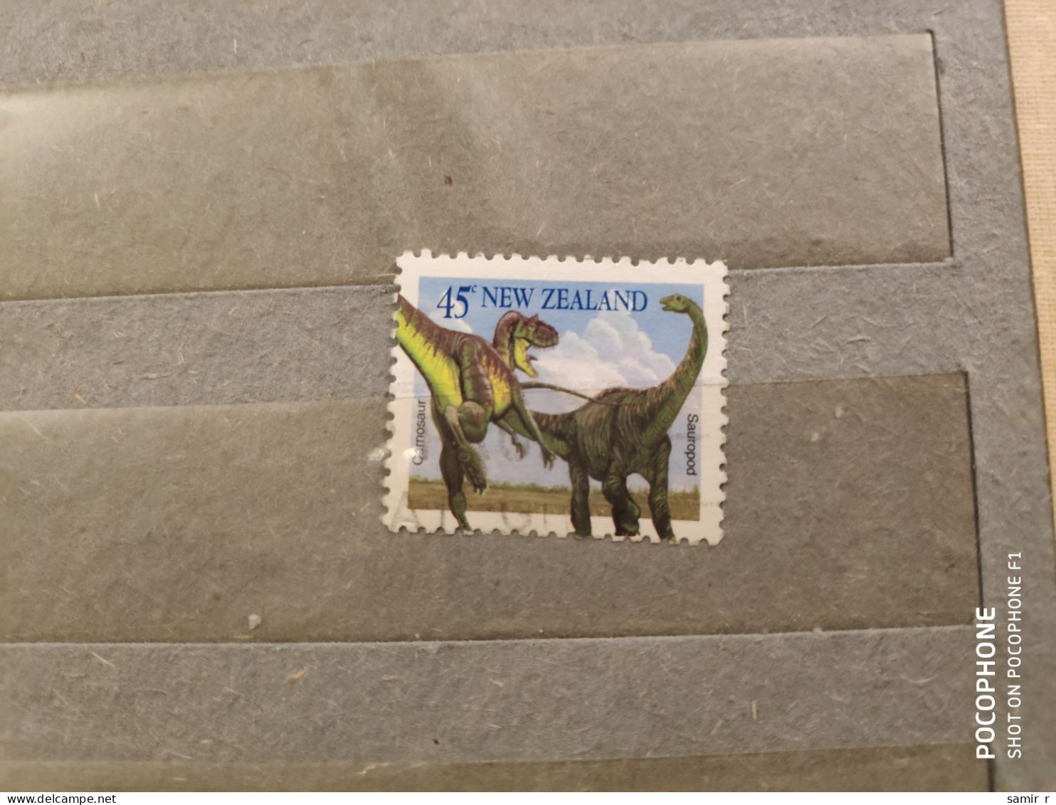 New Zealand	Dinosaurs (F68) - Usati