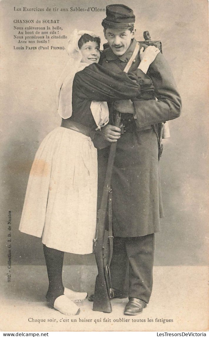 COUPLE - Chaque Soir C'est Un Baiser Qui Fait Oublier Toutes Les Fatigues - Carte Postale Ancienne - Coppie