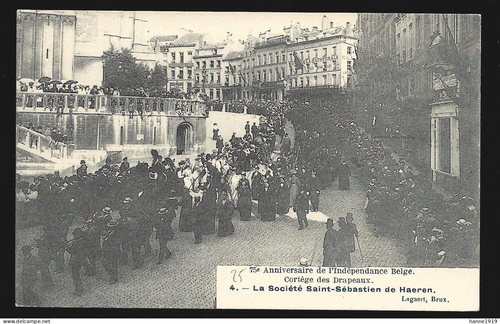 Bruxelles Cortège Des Drapeaux La Société Saint Sébastien De Haeren 75e Anniversaire De L' Indépendance Belge Htje - Feesten En Evenementen