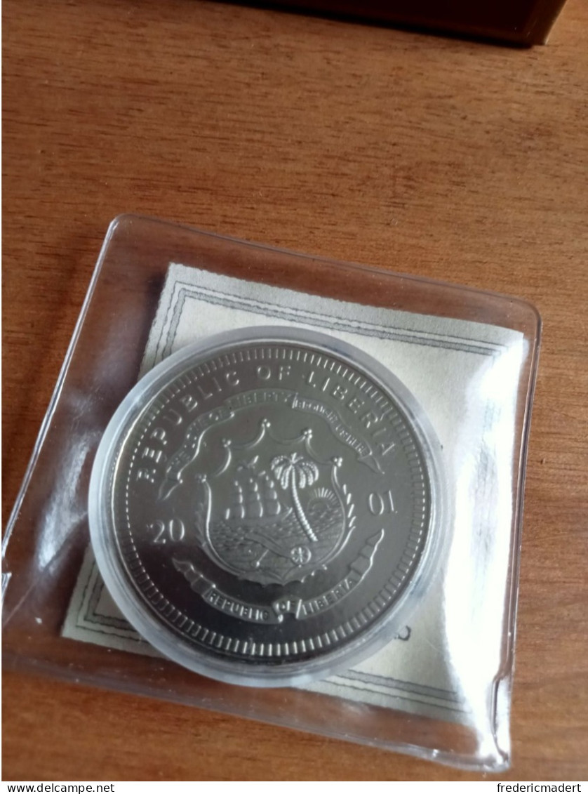 Republic Of Libéria - Pièce De 5 $ Argent  2001 - Liberia