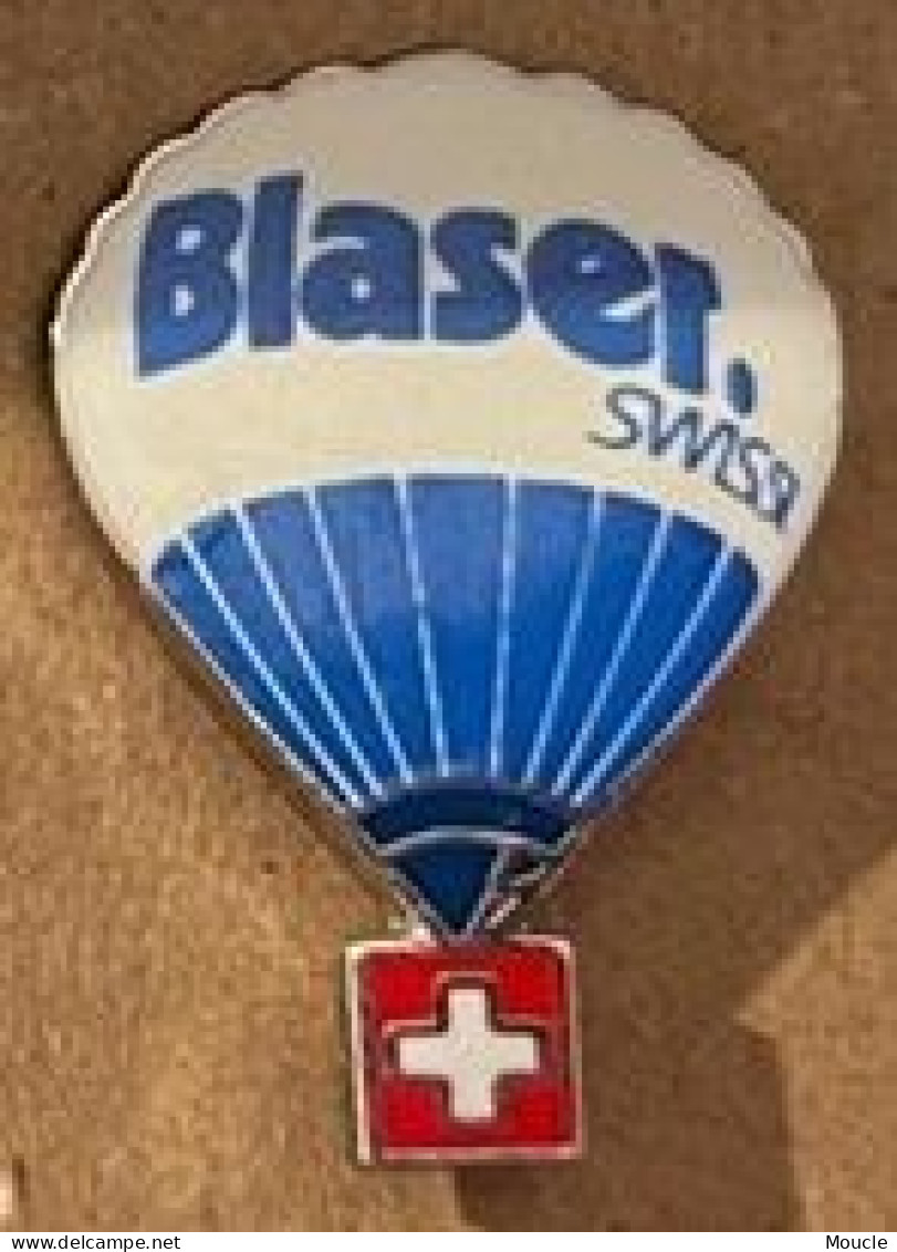MONTGOLFIERE - BALLON - BALLOON - BALLON - BLASER SWISS - DRAPEAU SUISSE - SWISS FLAG - EGF -    (33) - Fesselballons