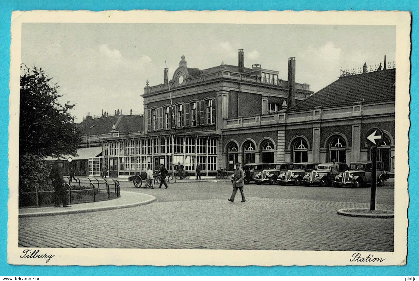 * Tilburg (Noord Brabant - Nederland) * (Uitgave J. Sleding) Station, Bahnhof, Railway Station, La Gare, Oldtimer Taxi - Tilburg