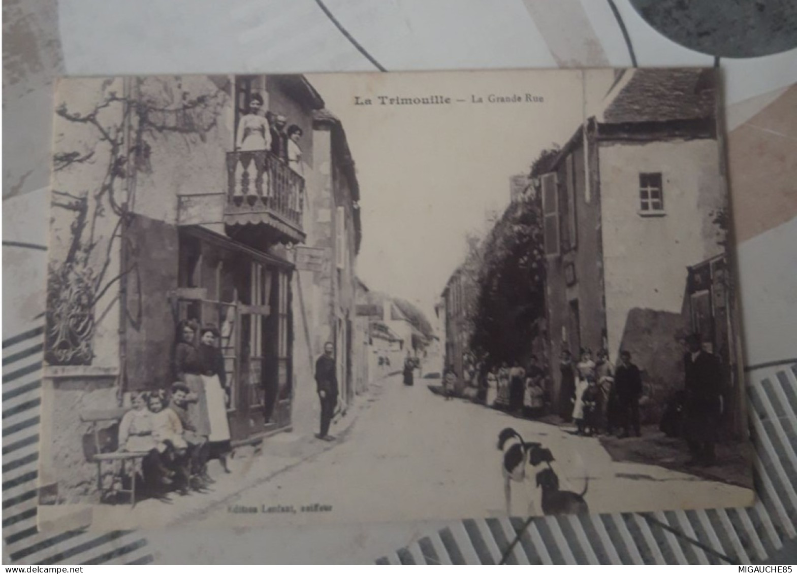 Carte   Postale   DE  La TRIMOUILLE   La Grande Rue - La Trimouille