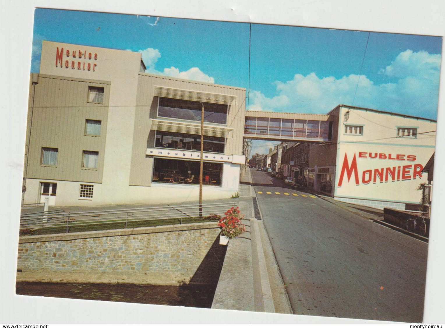 Mayenne :  GORRON : Fabrique De  Meubles Monnier , Les  Magasins - Gorron