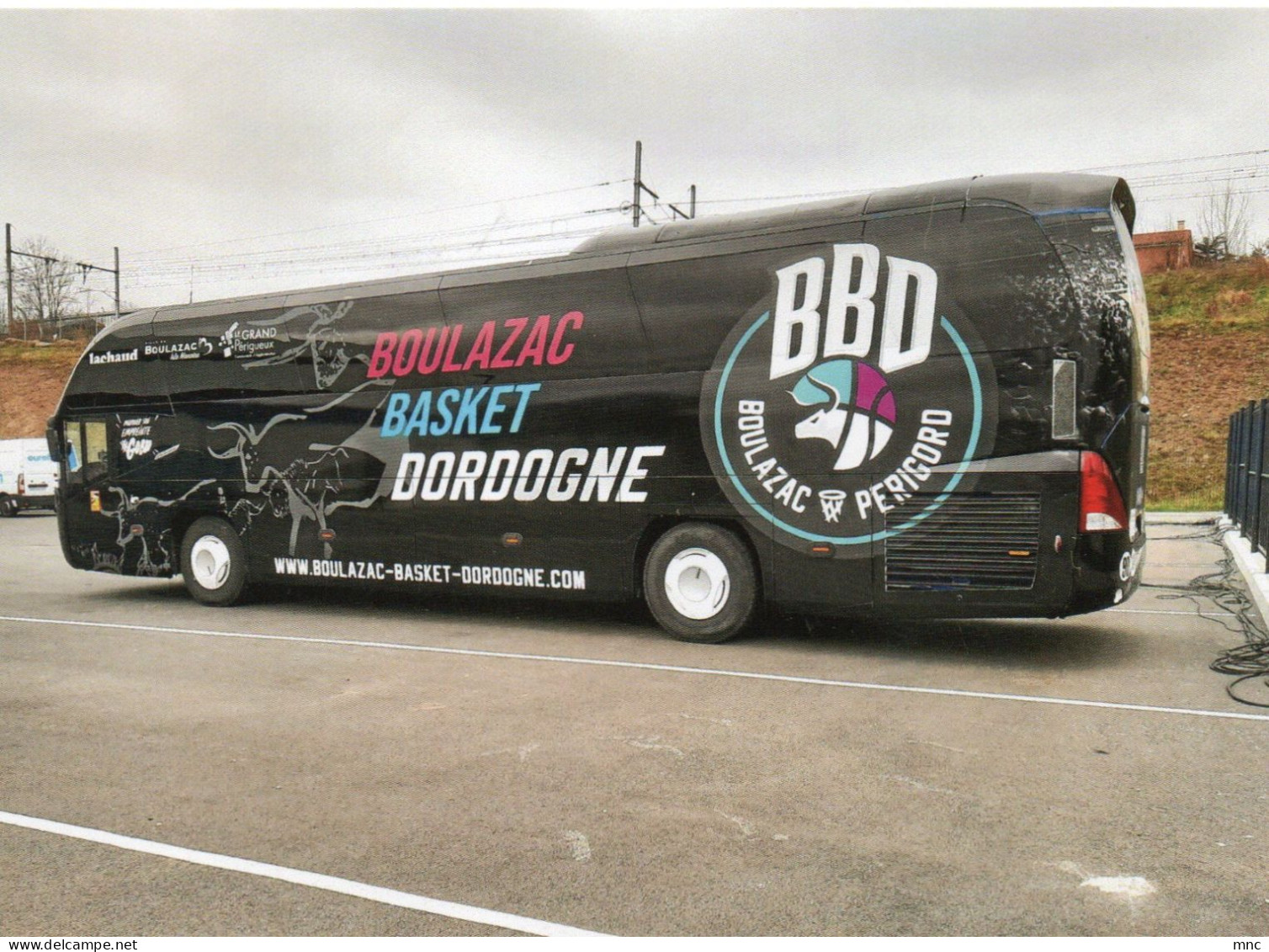 Le Bus Du Boulazac Basket Dordogne - Pallacanestro