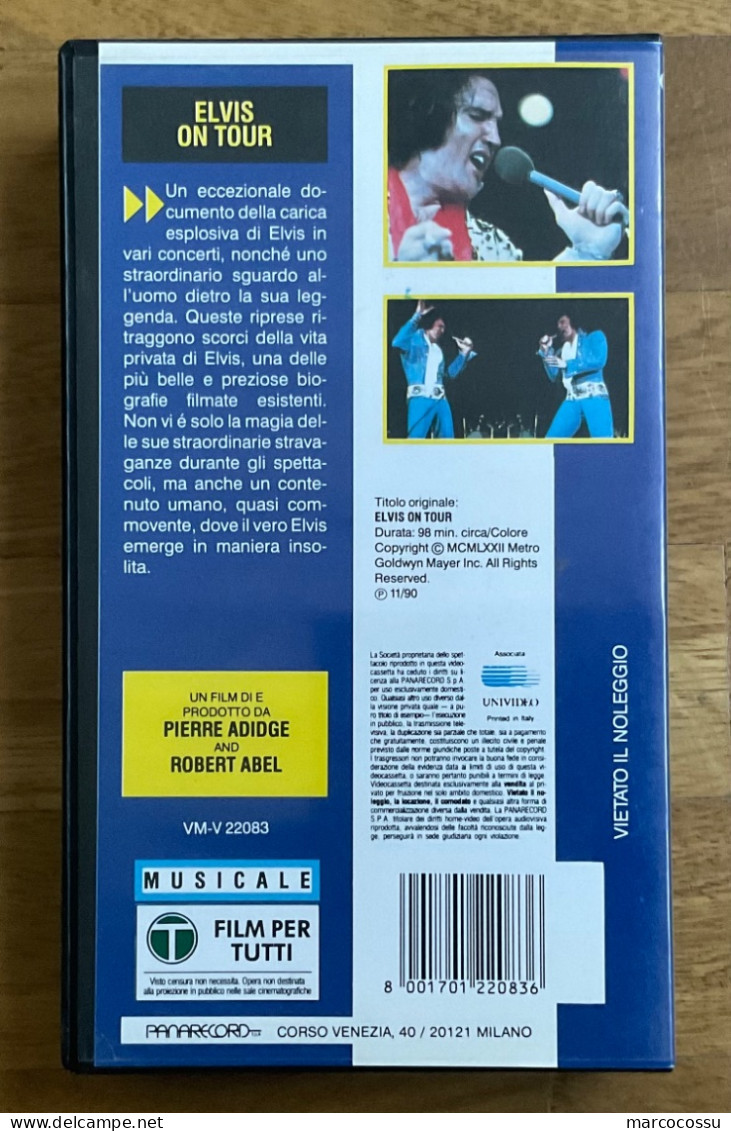 VHS. ELVIS ON TOUR - Objets Dérivés