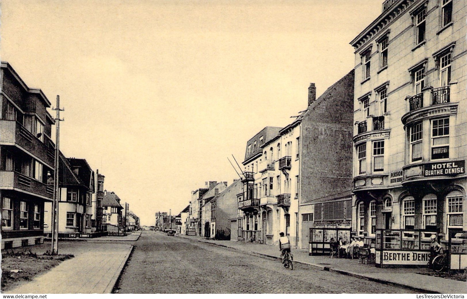 BELGIQUE - Middelkerke - Avenue De La Reine - Carte Postale Ancienne - Middelkerke