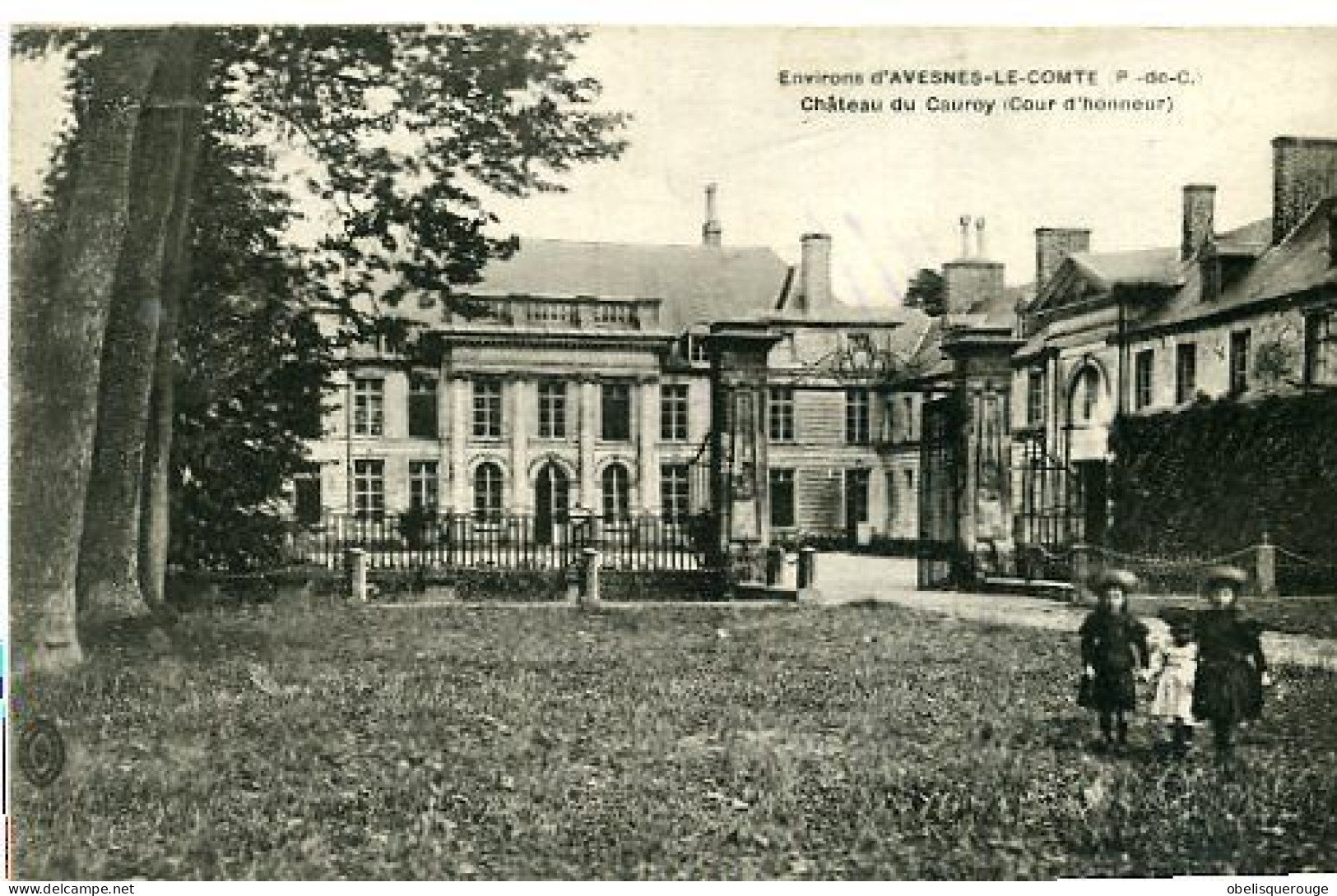 62 AVESNES LE COMTE ENV CHATEAU DU CAUROY COUR D HONNEUR 3 ENFANTS - Avesnes Le Comte