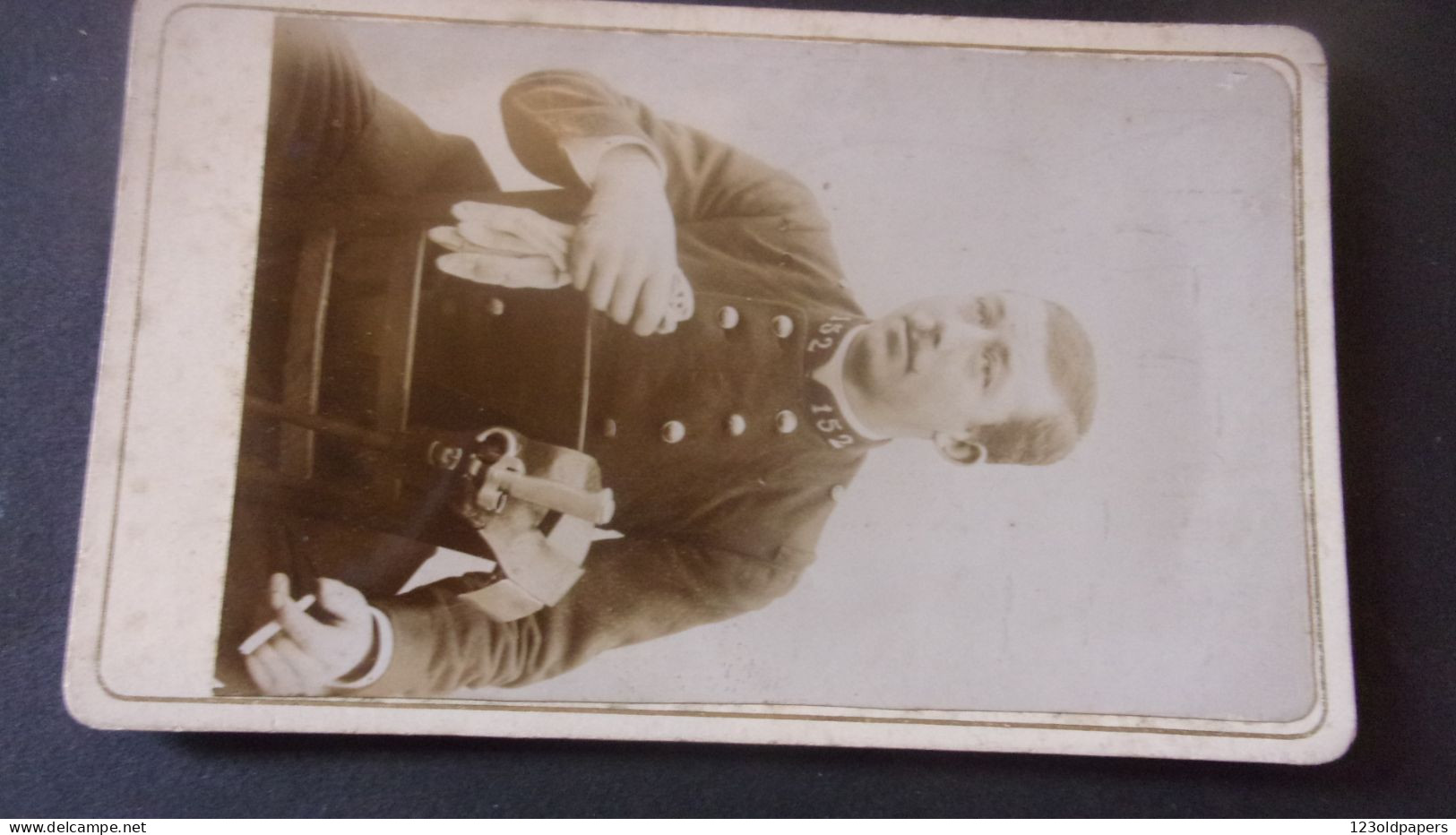 PHOTO XIX EME CDV MILITAIRE EN TENUE  152  EME REGIMENT  CIGARETTE BAIONNETTE - Guerre, Militaire