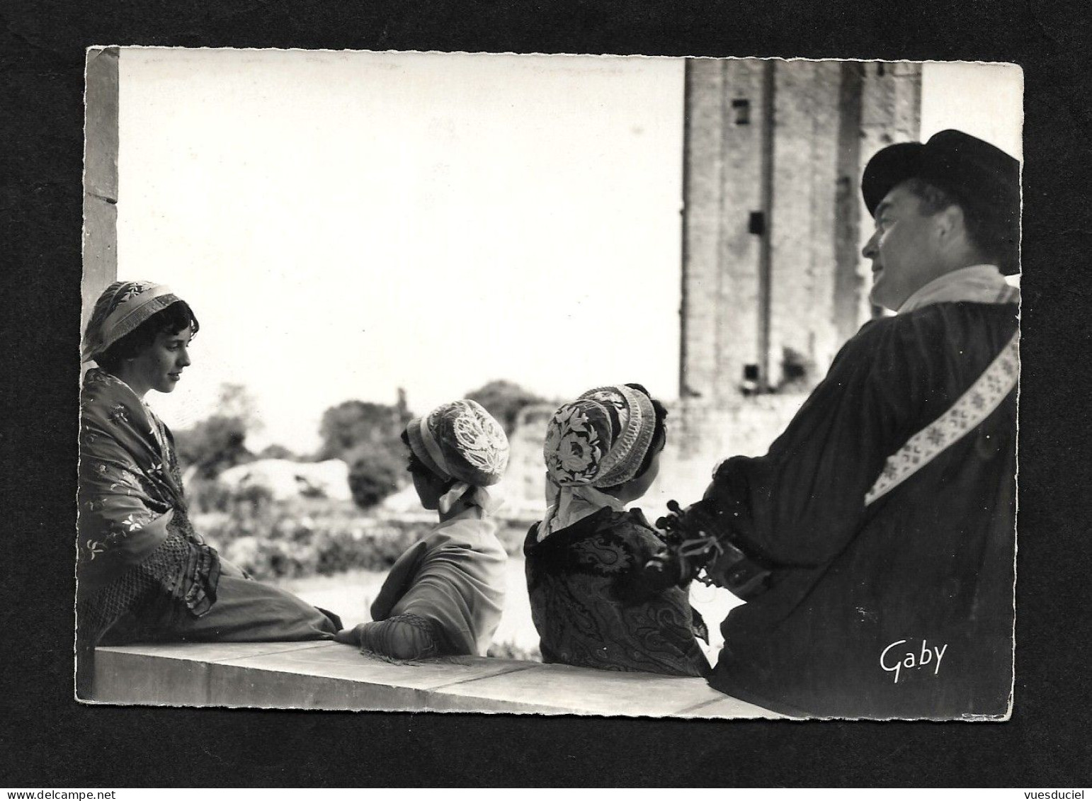 Le Grand-Pressigny Groupe Folklorique Billault CPSM Indre Et Loire Touraine Bonnets En Dentelle éditions Artaud N°28 - Le Grand-Pressigny