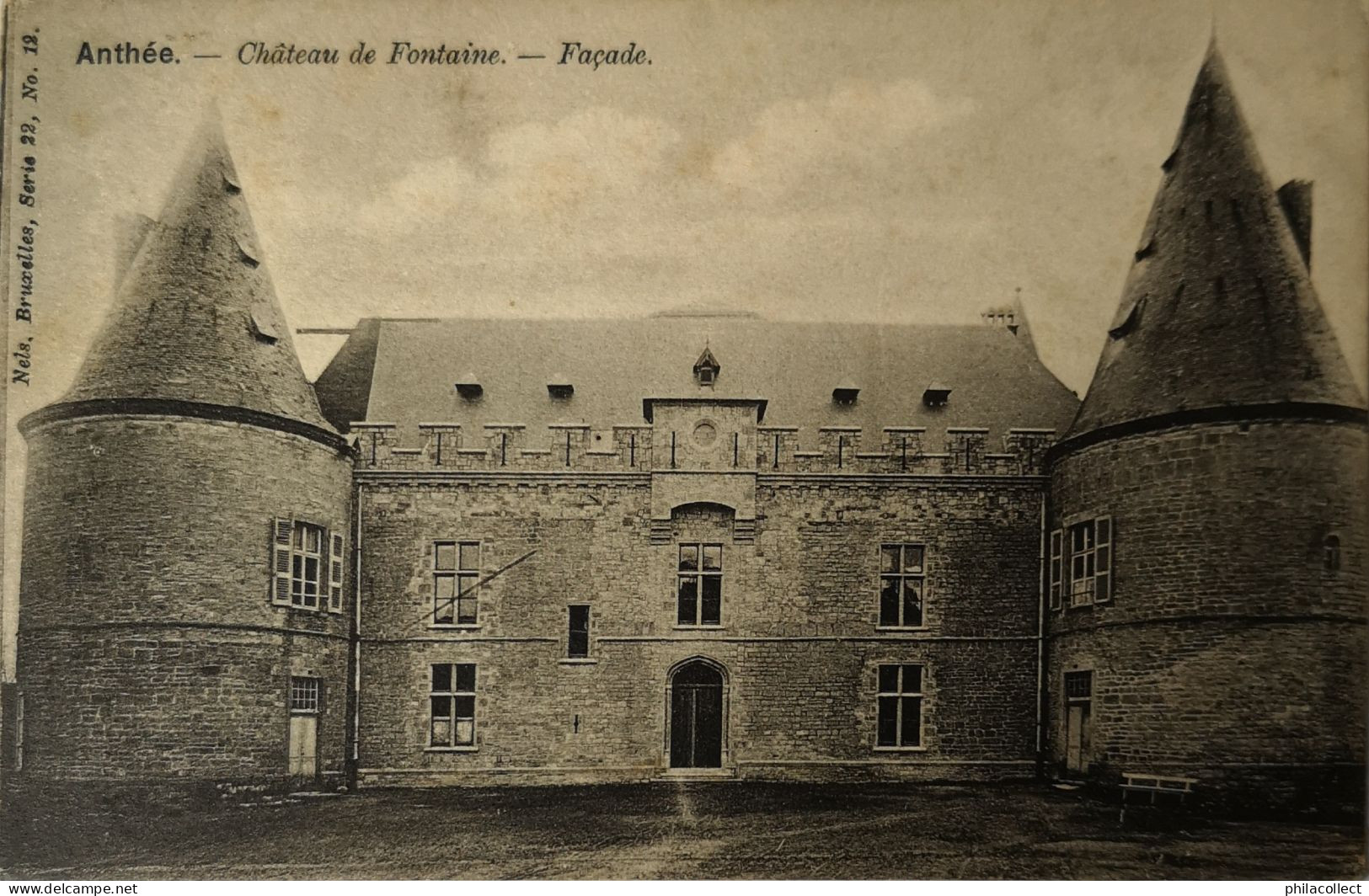 Anthee (Onhaye) Chateau De Fontaine - Façade Ca 1900 Iets Vlekkig - Onhaye