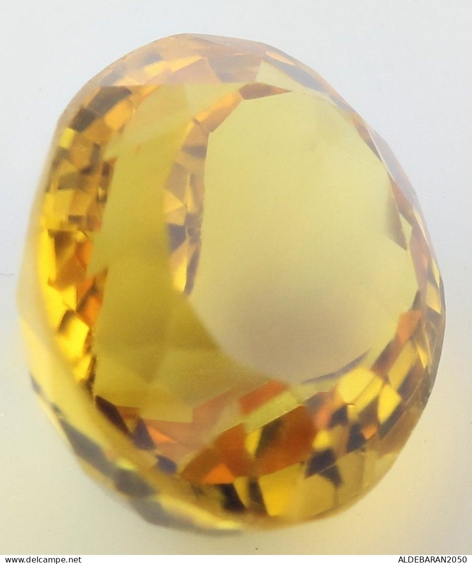 CITRINE 9,8 Ct - Améthyste