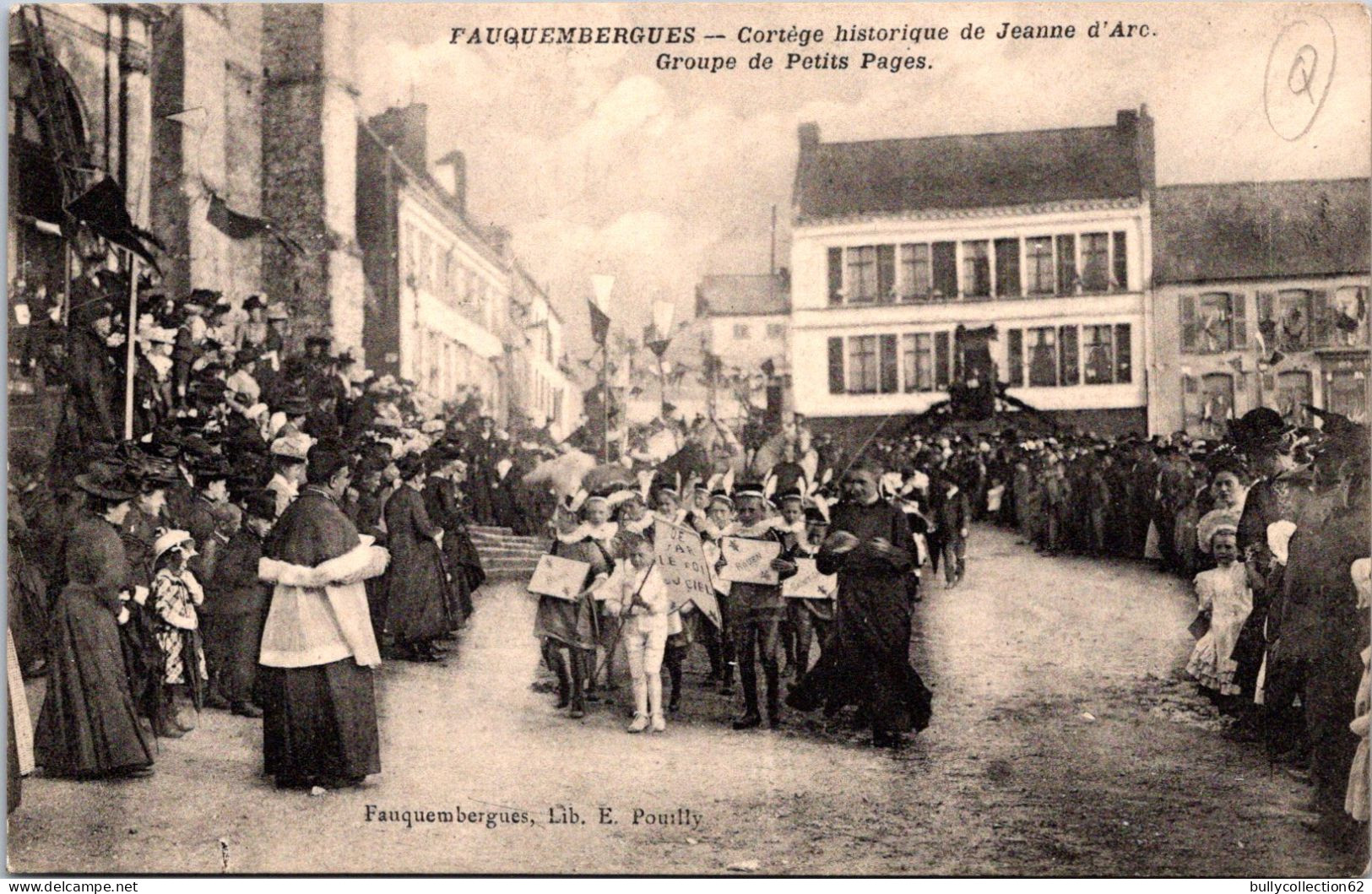 CPA  - SELECTION - FAUQUEMBERGUES - Cortège Historique De Jeanne D'arc. Groupe De Petits Pages - Fauquembergues