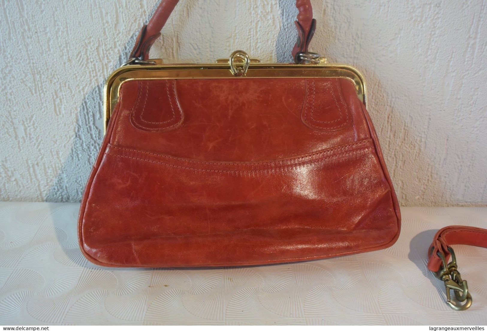 C99 Ancien Sac à Main Rouge Porte Monnaie Et Gants Vintage - Altri & Non Classificati