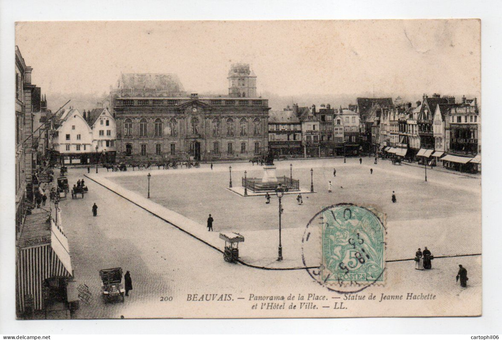 - CPA BEAUVAIS (60) - Panorama De La Place - Editions Lévy 200 - - Beauvais