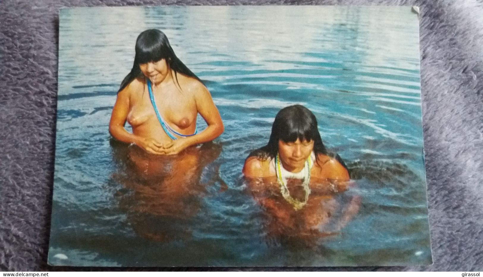 CPSM INDIENNE FEMME SEIN NU TRIBU XINGU AMERIQUE BRASIL BRESIL NATIVO AMAZONIE BAIN ETHNIQUE ET CULTURE MERCATOR 34 - America