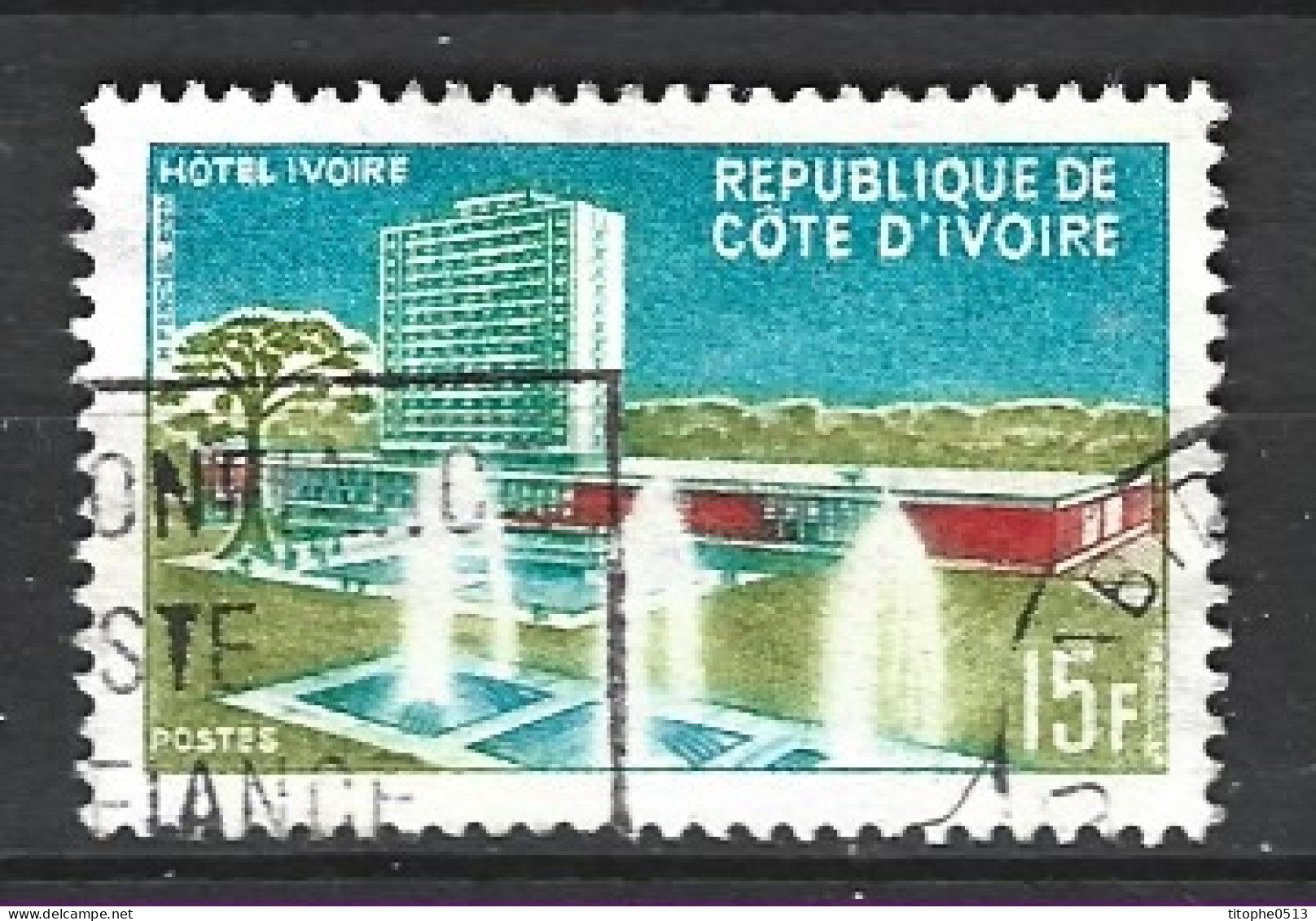 COTE D'IVOIRE. N°248 Oblitéré De 1966. Hôtel Ivoire. - Hotel- & Gaststättengewerbe
