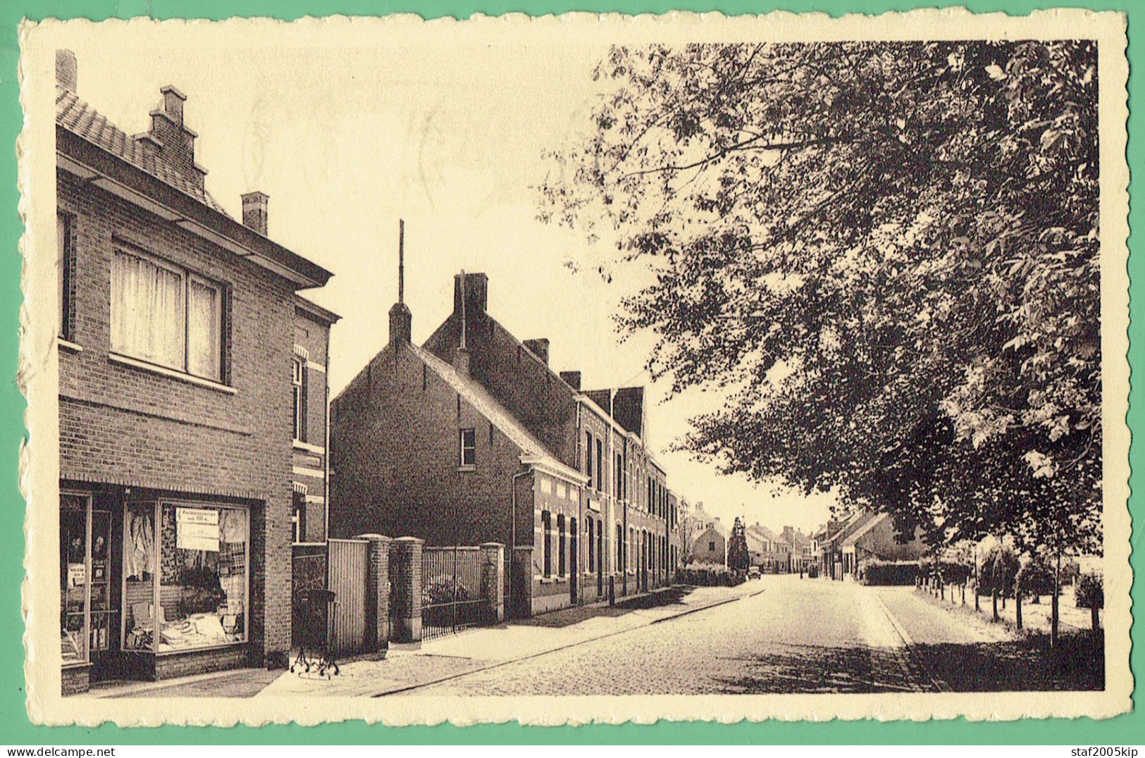 Essen - Kerkstraat En Rijkswacht - Essen