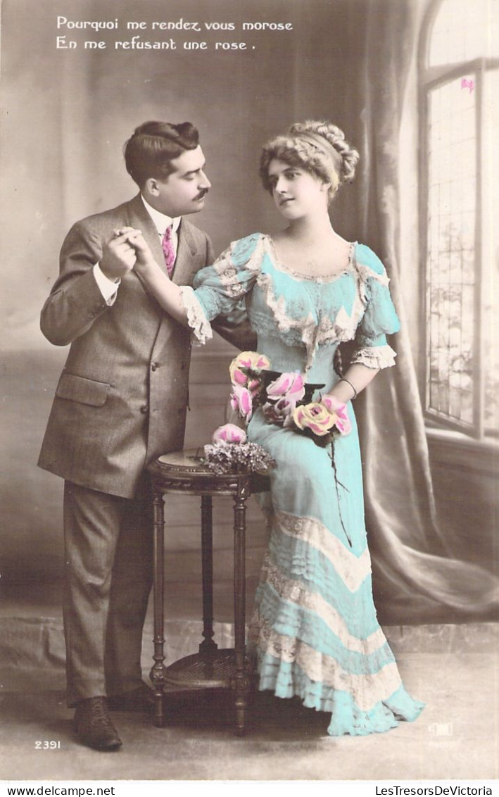 FANTAISIE - couple - lot de 4 cpa d'un homme en train de séduire une femme - romantique - carte postale ancienne
