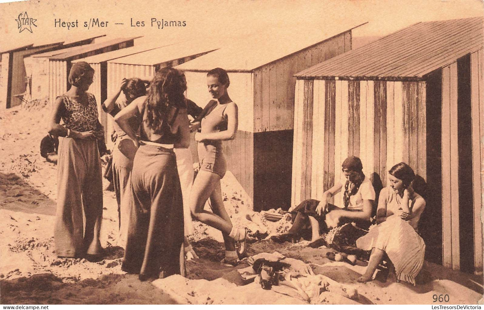 BELGIQUE - Heist - Des Femmes En Pyjamas - Carte Postale Ancienne - Heist
