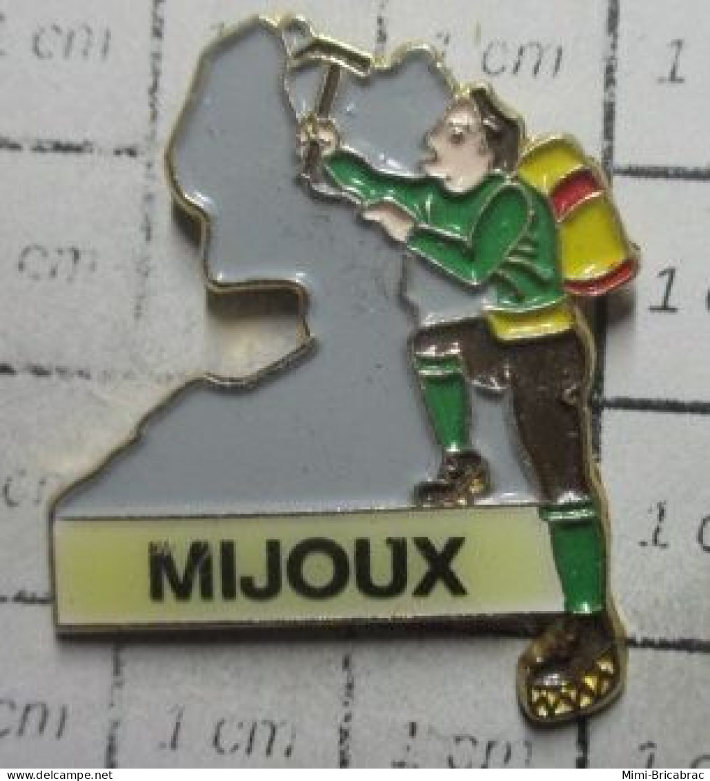 316A  Pin's Pins / Beau Et Rare / SPORTS / ALPINISME ESCALADE MIJOUX - Alpinism, Mountaineering