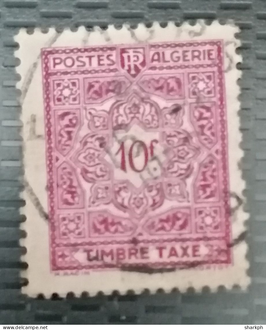 Timbre Taxe 10 F Poste Algèrie - Timbres-taxe